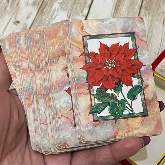 Congress Poinsettia Pine Cones Playing Cards - Picture 8 of 8